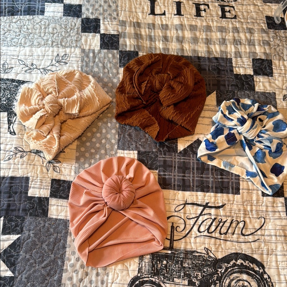 Infant bow hats